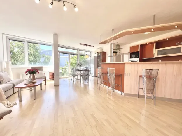 Prodej bytu 4+kk, Praha - Vysočany, Skloněná, 116 m2