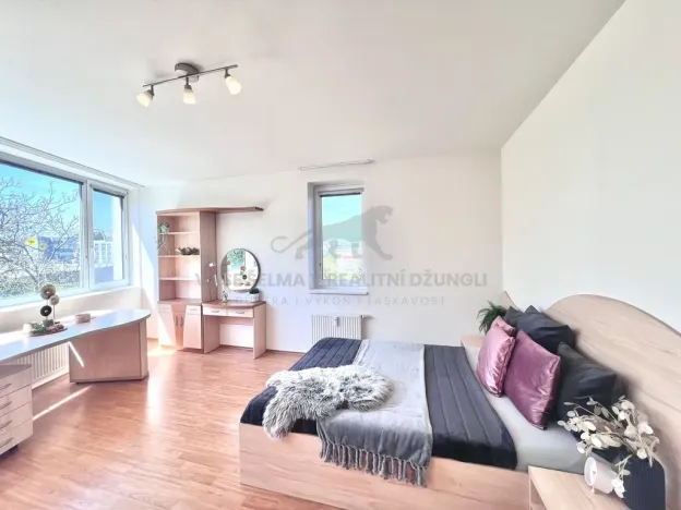 Prodej bytu 4+kk, Praha - Vysočany, Skloněná, 116 m2