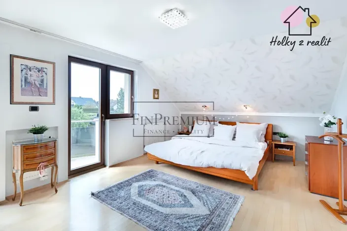 Prodej rodinného domu, Praha - Šeberov, Karfíkova, 354 m2