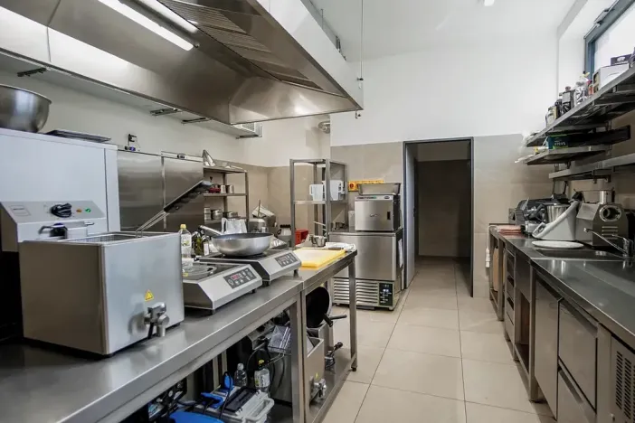 Pronájem restaurace, Praha - Strašnice, Nad vodovodem, 164 m2