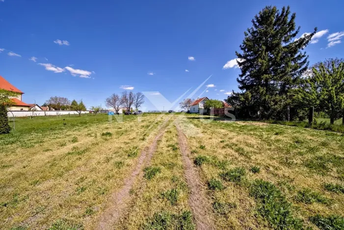 Prodej pozemku pro bydlení, Chleby, Průběžná, 1157 m2