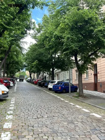 Pronájem bytu 2+kk, Praha - Vršovice, Tolstého, 56 m2