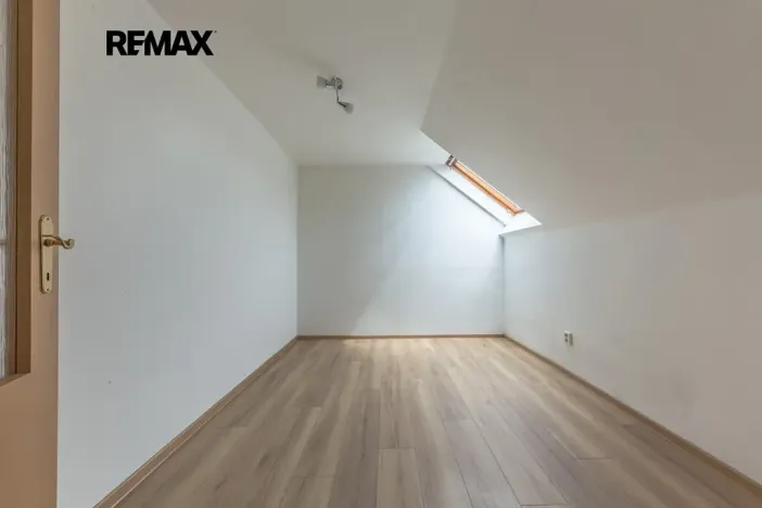 Pronájem bytu 4+kk, Ovčáry, 128 m2