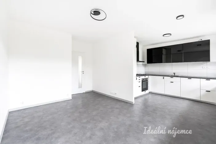 Pronájem bytu 3+kk, Praha - Krč, Hurbanova, 52 m2
