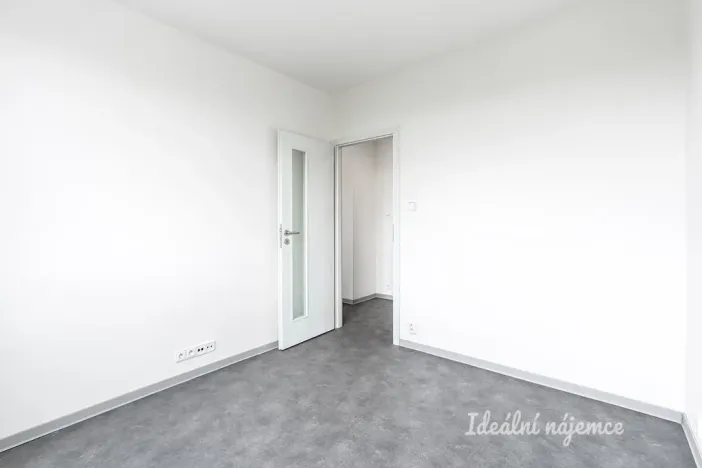 Pronájem bytu 3+kk, Praha - Krč, Hurbanova, 52 m2