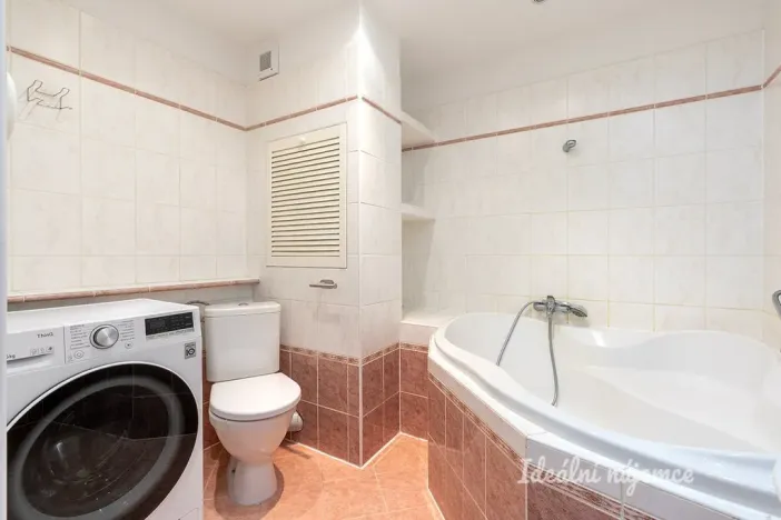 Pronájem bytu 3+kk, Praha - Krč, Hurbanova, 52 m2
