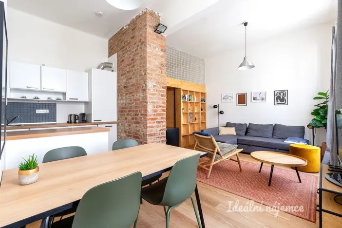 Pronájem bytu 1+kk, Praha - Malá Strana, Petřínská, 37 m2