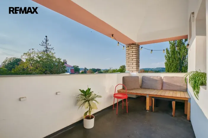 Pronájem bytu 2+1, Praha - Bubeneč, Bubenečská, 69 m2