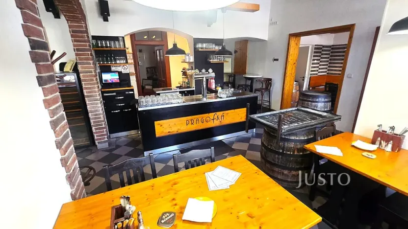 Pronájem restaurace, Písek - Budějovické Předměstí, Sedláčkova, 110 m2