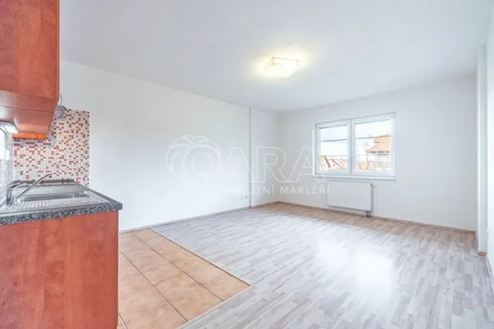 Pronájem bytu 1+kk, Holubice - Kozinec, Buková, 40 m2