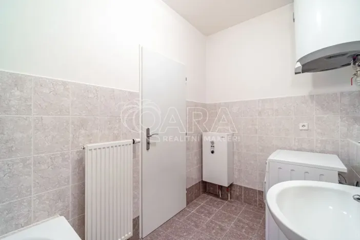Pronájem bytu 1+kk, Holubice - Kozinec, Buková, 40 m2