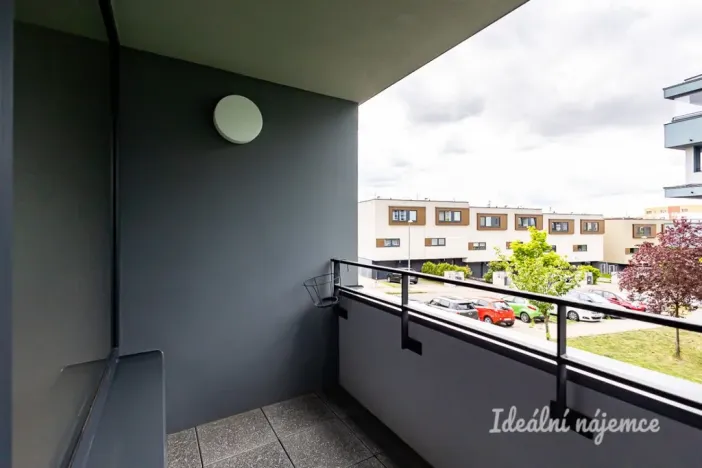 Pronájem bytu 2+kk, Praha - Černý Most, Mrázkova, 50 m2