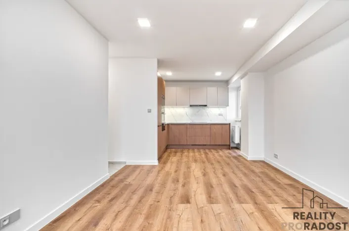 Prodej bytu 2+kk, Ostrava - Poruba, Průběžná, 45 m2