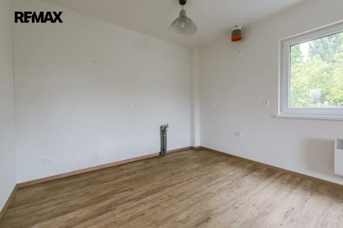 Pronájem kanceláře, Úvaly, Maroldova, 70 m2
