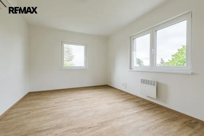 Pronájem kanceláře, Úvaly, Maroldova, 70 m2