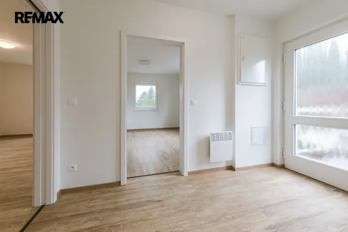Pronájem kanceláře, Úvaly, Maroldova, 70 m2