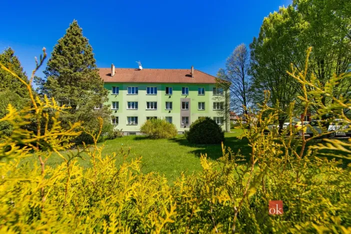 Prodej bytu 2+1, Hrádek - Nová Huť, 1. máje, 58 m2
