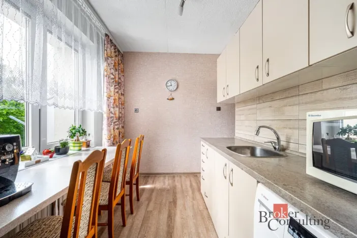 Prodej bytu 2+1, Třebíč - Borovina, Revoluční, 56 m2