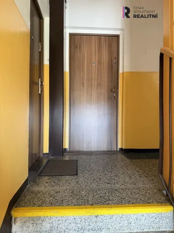 Pronájem bytu 1+1, Žatec, Mládežnická, 36 m2
