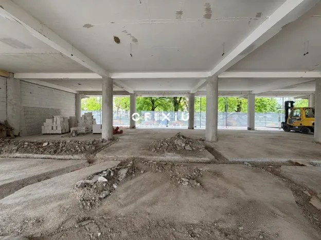 Prodej obchodního prostoru, Kroměříž, Slovanské náměstí, 320 m2
