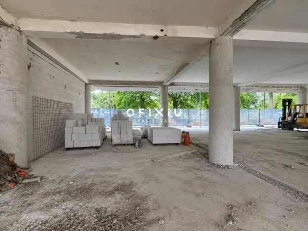 Prodej obchodního prostoru, Kroměříž, Slovanské náměstí, 320 m2