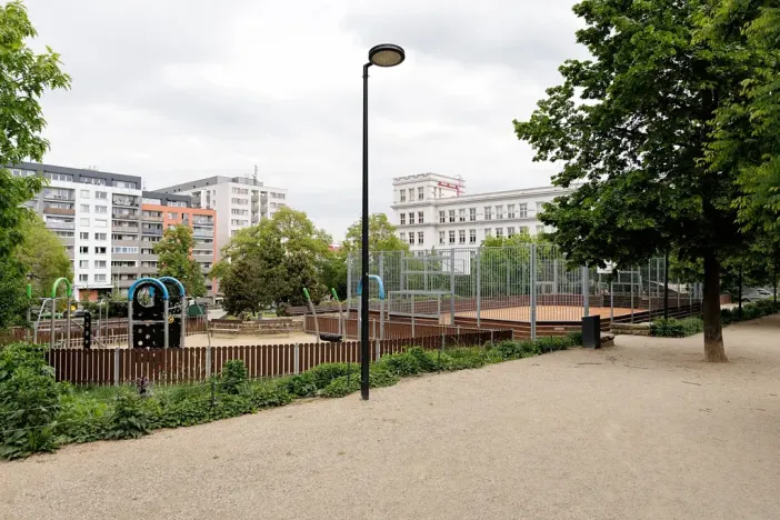Pronájem bytu 2+kk, Praha - Žižkov, Žižkovo náměstí, 59 m2