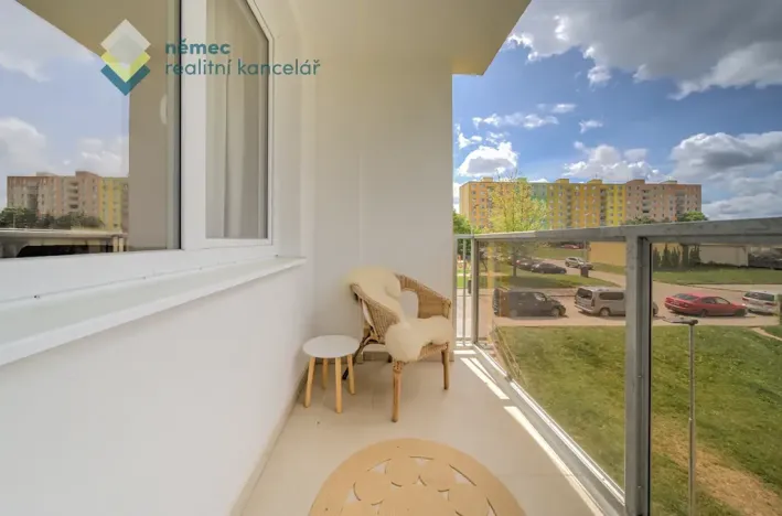 Pronájem bytu 1+kk, Praha - Kamýk, Otradovická, 34 m2