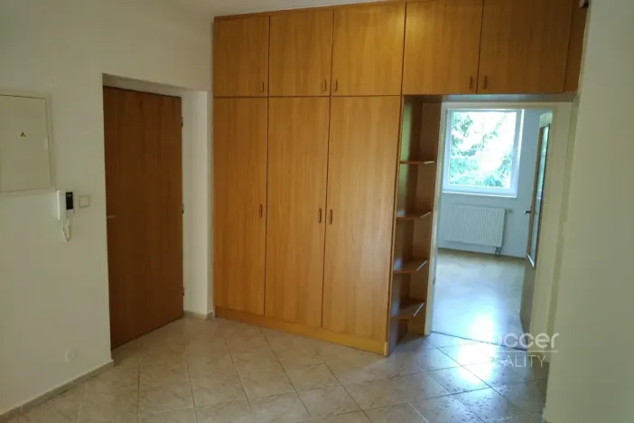 Pronájem bytu 3+1, Praha - Smíchov, Na Hřebenkách, 88 m2