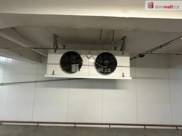 Pronájem skladu, Břeclav, Na Hrůdách, 3000 m2