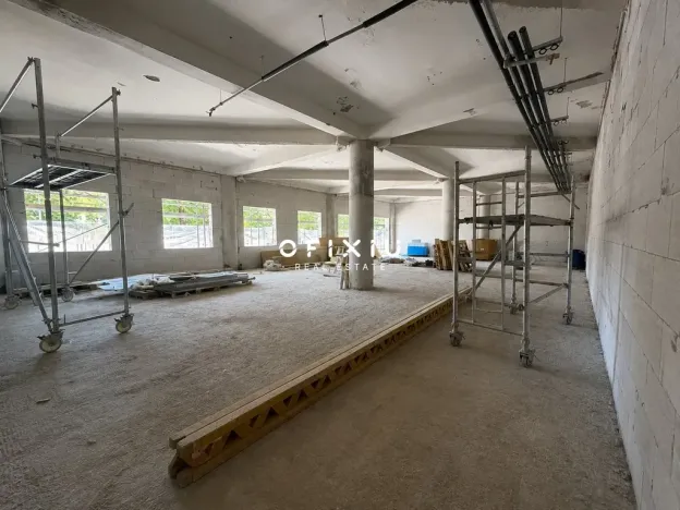 Prodej obchodního prostoru, Kroměříž, Slovanské náměstí, 183 m2