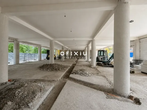 Pronájem obchodního prostoru, Kroměříž, Slovanské náměstí, 350 m2