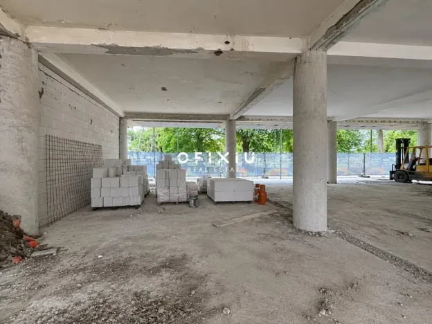 Pronájem obchodního prostoru, Kroměříž, Slovanské náměstí, 185 m2