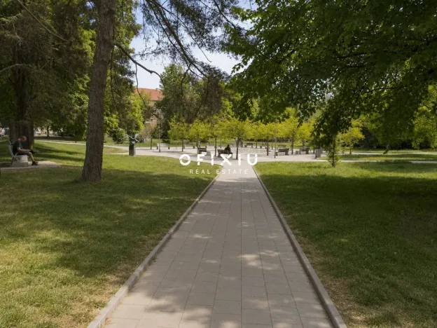 Pronájem obchodního prostoru, Kroměříž, Slovanské náměstí, 185 m2