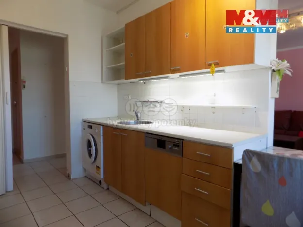 Pronájem bytu 4+1, Králův Dvůr, 74 m2