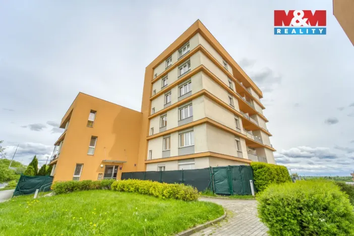 Prodej bytu 1+kk, Praha, Na Výrovně, 38 m2