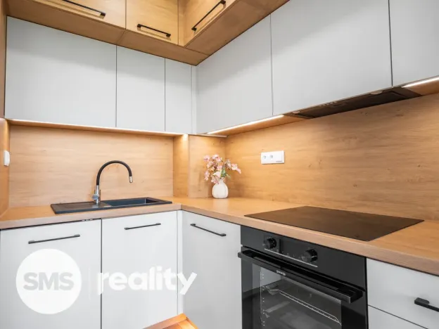 Prodej bytu 2+kk, Frýdek-Místek - Místek, Ostravská, 28 m2