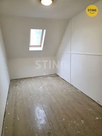 Prodej bytu 2+1, Opava, Ostrožná, 47 m2