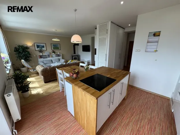 Prodej bytu 3+kk, Velká Bystřice, Na Letné, 76 m2