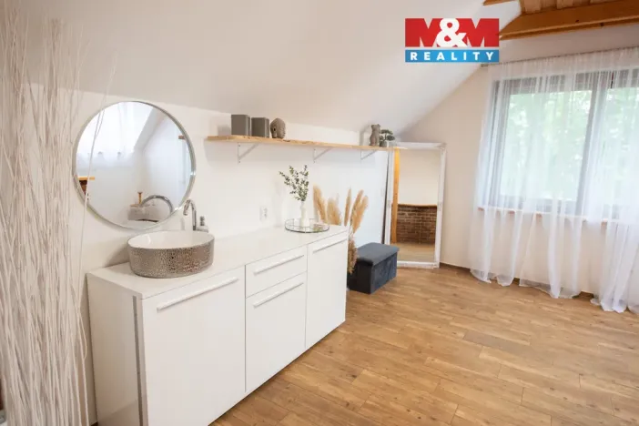 Pronájem obchodního prostoru, Hradec Králové - Kukleny, Pražská třída, 23 m2
