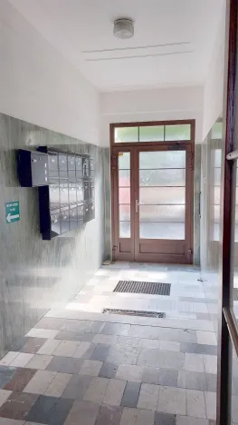Prodej bytu 2+kk, Praha, Vyšší, 52 m2