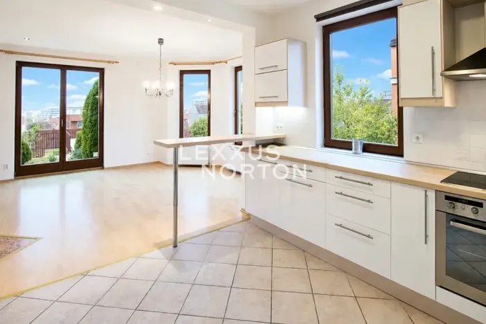 Pronájem vily, Praha - Jinonice, Souběžná I, 300 m2