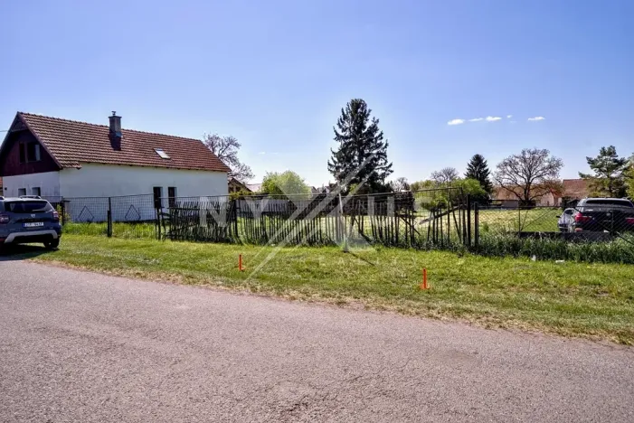 Prodej pozemku pro bydlení, Chleby, Průběžná, 873 m2
