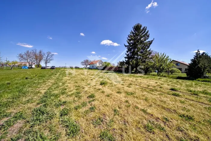 Prodej pozemku pro bydlení, Chleby, Průběžná, 873 m2