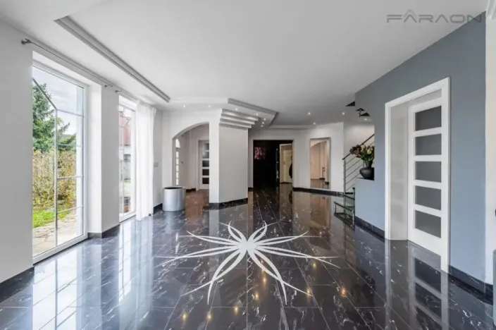 Prodej rodinného domu, Dolní Břežany, V Hranicích, 454 m2