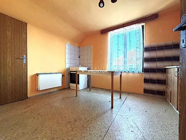 Prodej obchodního prostoru, Zápy, 260 m2