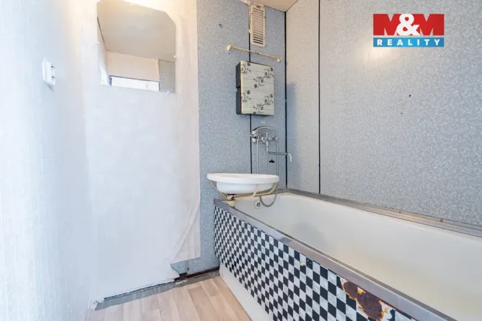 Prodej bytu 2+1, Jindřichův Hradec, sídliště Vajgar, 56 m2