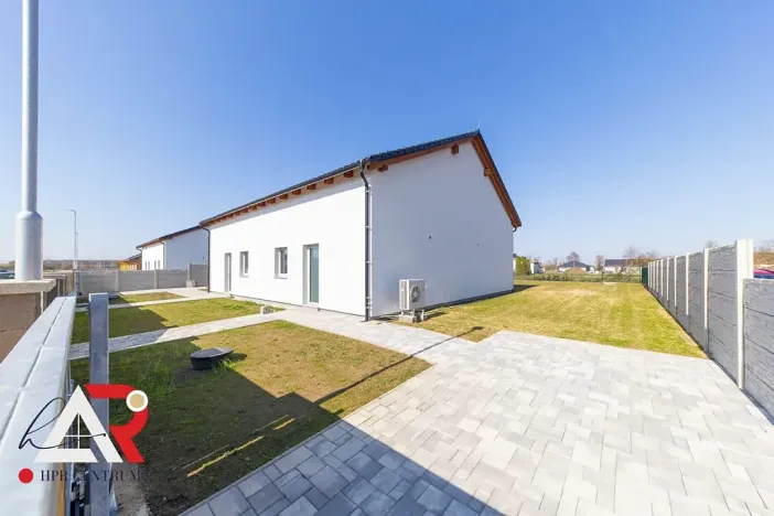 Prodej rodinného domu, Žabčice, Pomezní, 142 m2
