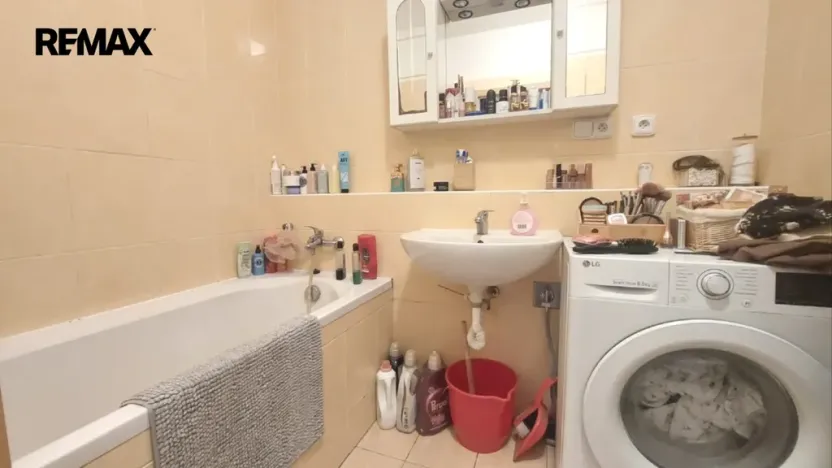 Pronájem bytu 2+kk, Praha - Kunratice, Pod Haltýřem, 52 m2