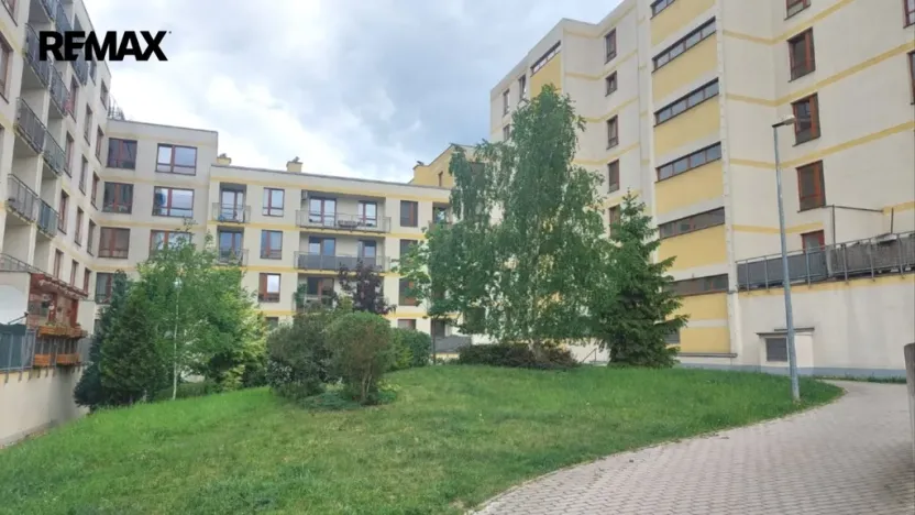 Pronájem bytu 2+kk, Praha - Kunratice, Pod Haltýřem, 52 m2