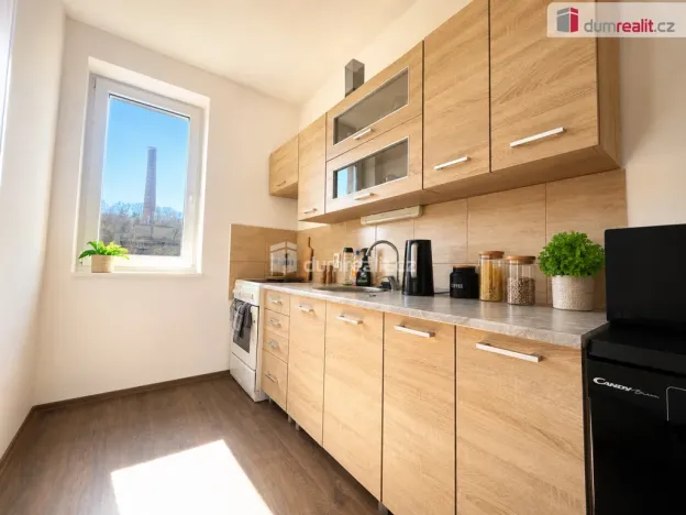 Pronájem bytu 2+1, Děčín - Děčín IX-Bynov, Teplická, 64 m2